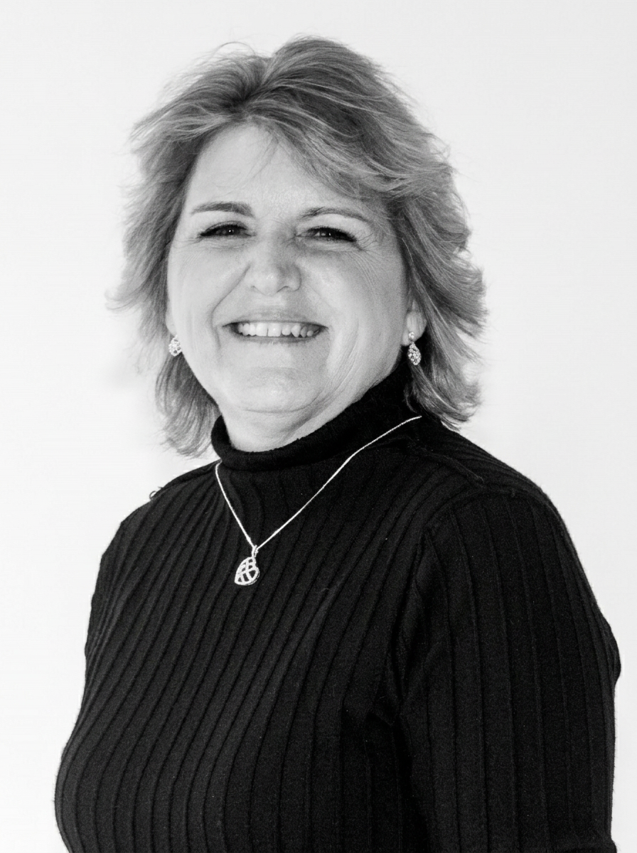 Val Burnett, Associate Broker and The People's Agent, serving Coastal Georgia